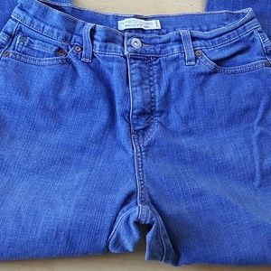 Levi's Perfectly Slimming 512 Boot cut size 12